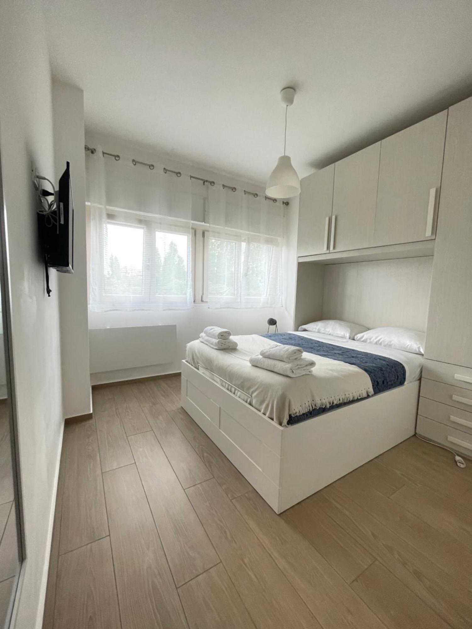 Park View Apartment